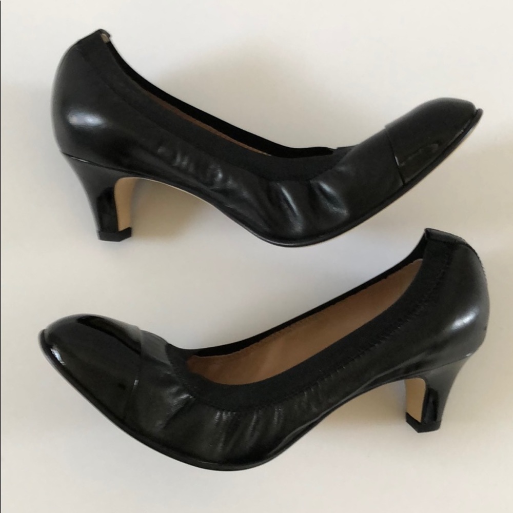 ✨NEW ✨ Anyi Lu leather heels